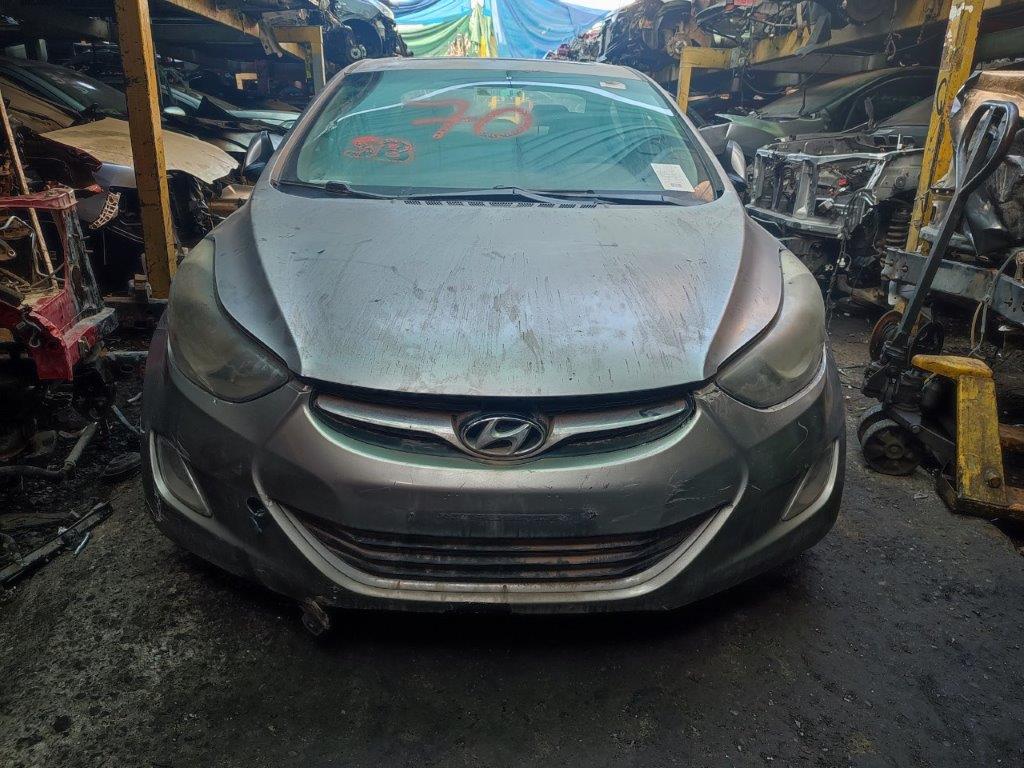  Hyundai ELANTRA 2012    EN DESARME